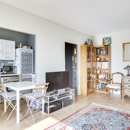 Charming Apartment With Terrace By Weekome Paris Exterior photo